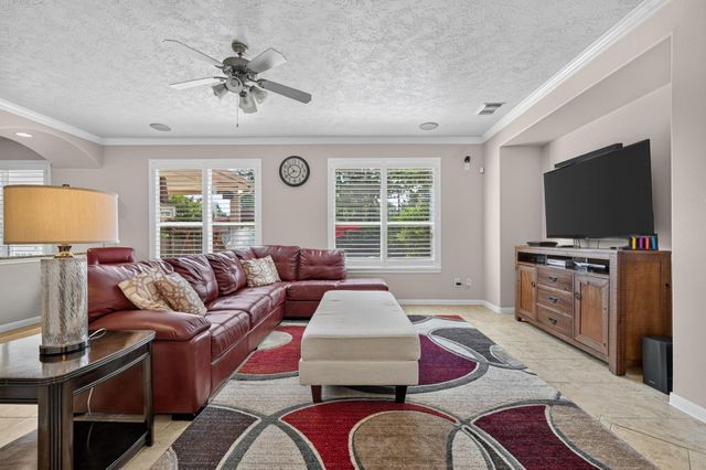 74 Oriel Oaks Circle, The Woodlands, TX 77382