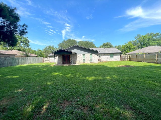 104 Kimberly Street, Sulphur Springs, TX 75482