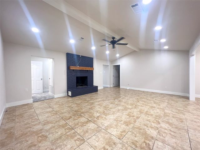 104 Kimberly Street, Sulphur Springs, TX 75482