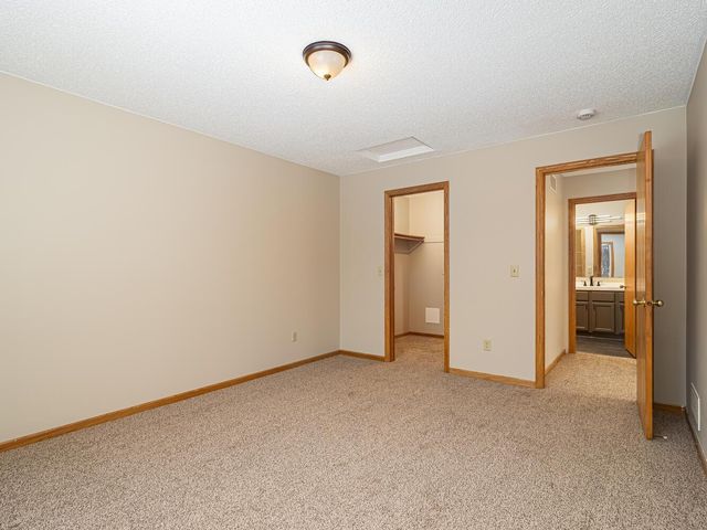 3612 Saint Francis Way H, Eagan, MN 55123