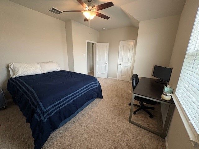 982 Crossing Drive, Bryan, TX 77803