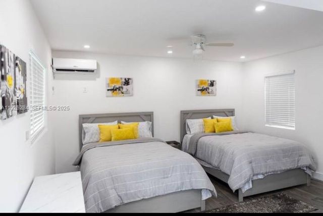 1352 NW 52nd St B, Miami, FL 33142