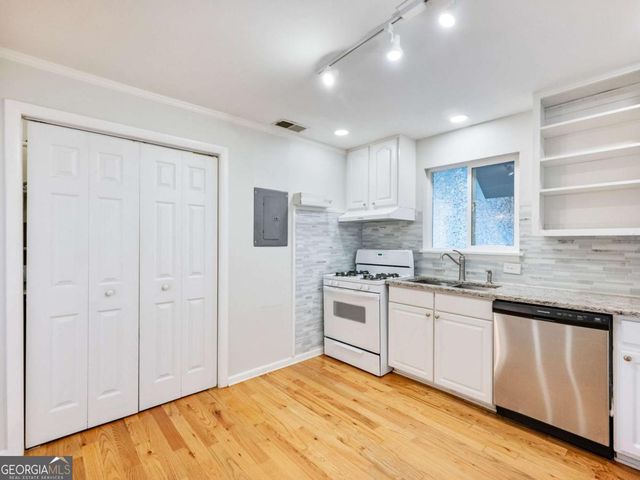 346 Carpenter Drive 72, Atlanta, GA 30328