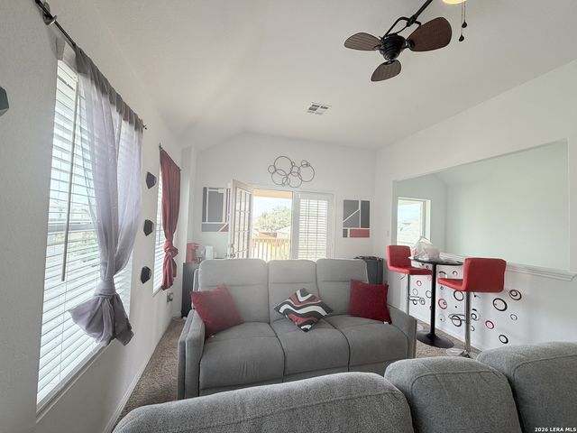 15103 NETTLETON ML, San Antonio, TX 78254