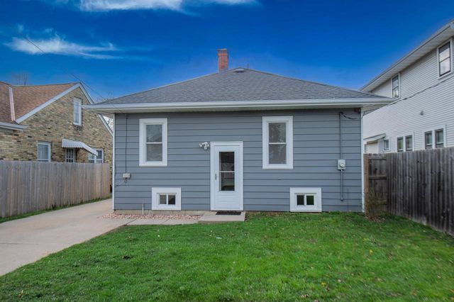 1517 West Lawn AVENUE, Racine, WI 53405