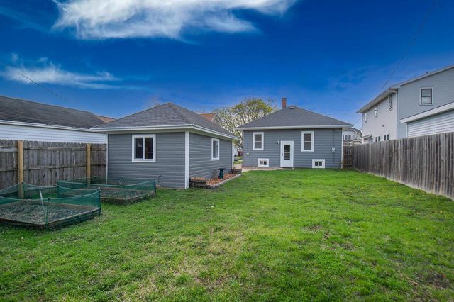 1517 West Lawn AVENUE, Racine, WI 53405