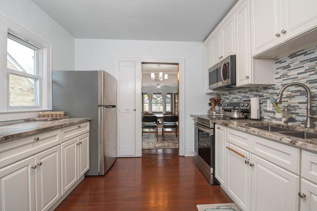 1517 West Lawn AVENUE, Racine, WI 53405