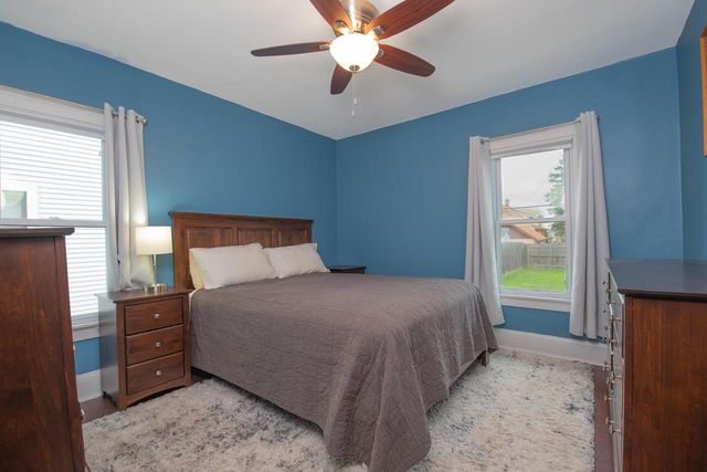 1517 West Lawn AVENUE, Racine, WI 53405