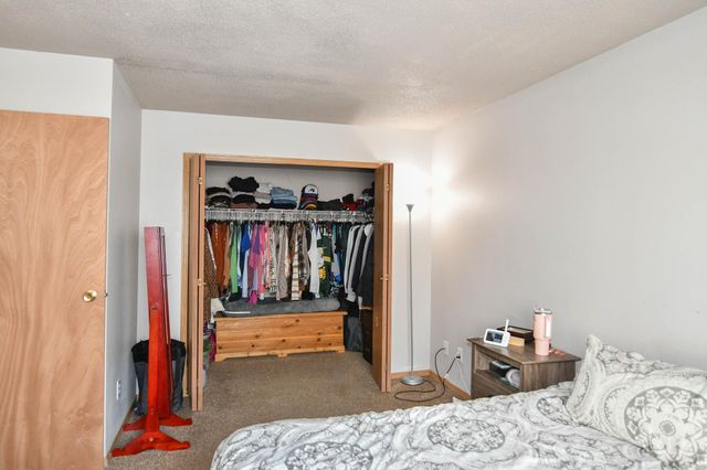 1935 57th Avenue S, Fargo, ND 58104