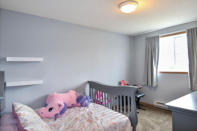 1935 57th Avenue S, Fargo, ND 58104