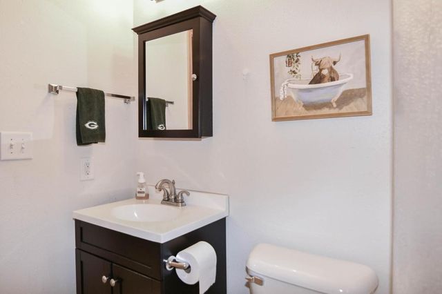 1935 57th Avenue S, Fargo, ND 58104