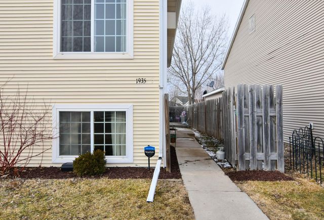 1935 57th Avenue S, Fargo, ND 58104