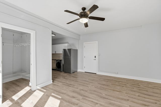 6807 N Sheridan Road 707, Chicago, IL 60626