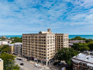 6807 N Sheridan Road 707, Chicago, IL 60626