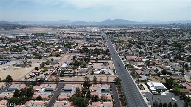 5400 Paul Kurtz Way 105, Las Vegas, NV 89108