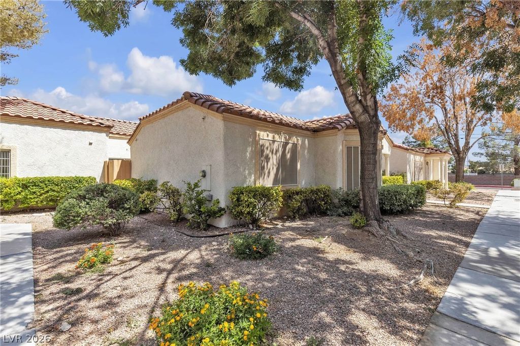 5400 Paul Kurtz Way 105, Las Vegas, NV 89108