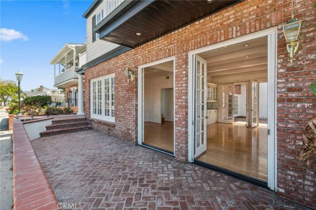 2025 E Balboa, Newport Beach, CA 92661
