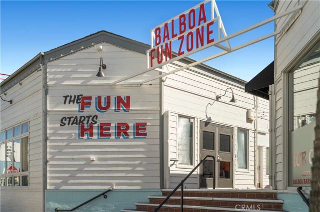 2025 E Balboa, Newport Beach, CA 92661