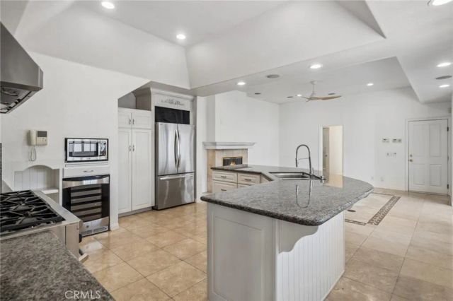 2025 E Balboa, Newport Beach, CA 92661