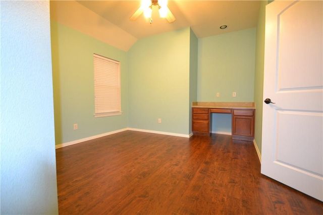 9021 Georgetown Place, Fort Worth, TX 76244