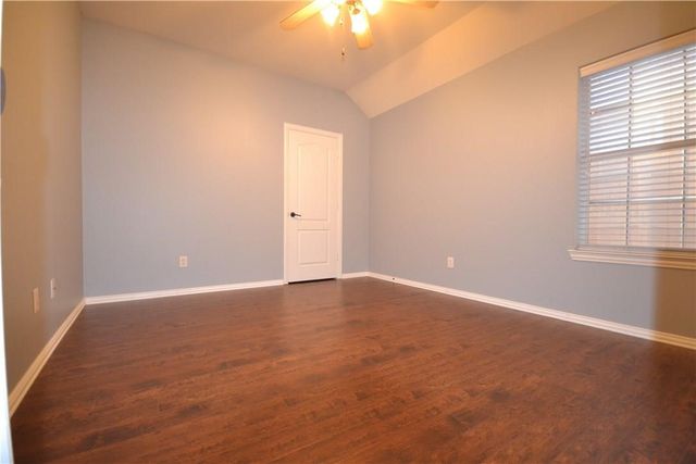 9021 Georgetown Place, Fort Worth, TX 76244