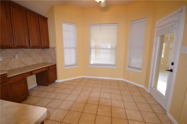 9021 Georgetown Place, Fort Worth, TX 76244