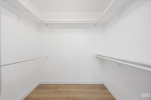 7401 Hilton Head Way 18, Bakersfield, CA 93309