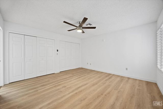 7401 Hilton Head Way 18, Bakersfield, CA 93309