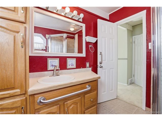 1703 S Ivy St, Denver, CO 80224