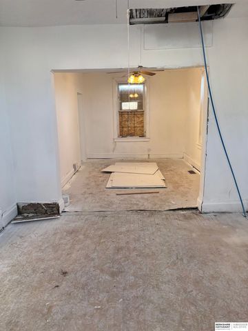 1907 Clark Street, Omaha, NE 68110