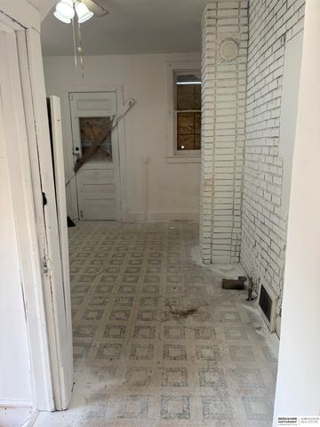 1907 Clark Street, Omaha, NE 68110