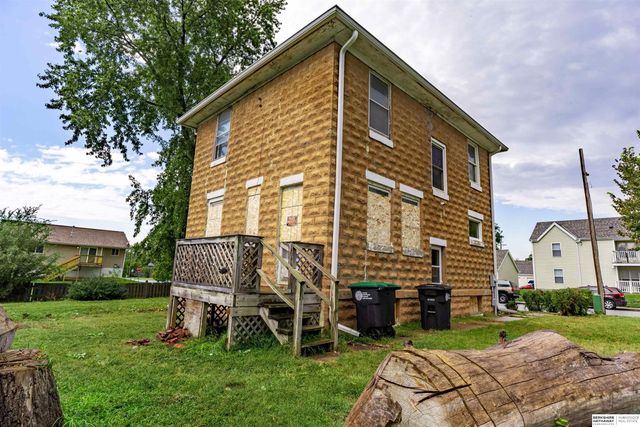 1907 Clark Street, Omaha, NE 68110