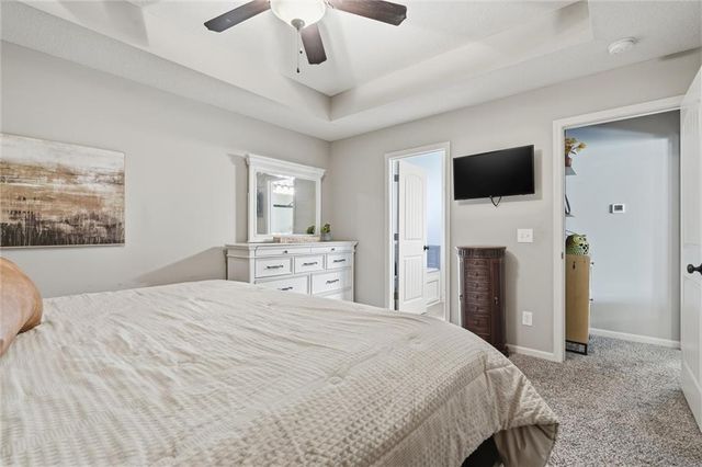 10020 N Lawn Avenue, Kansas City, MO 64156