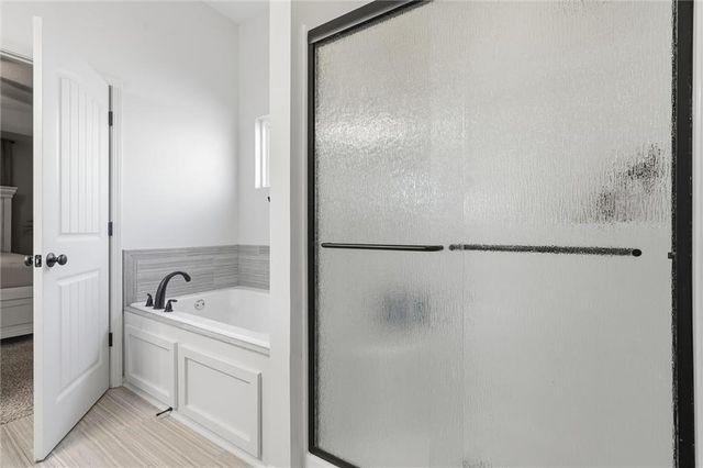 10020 N Lawn Avenue, Kansas City, MO 64156