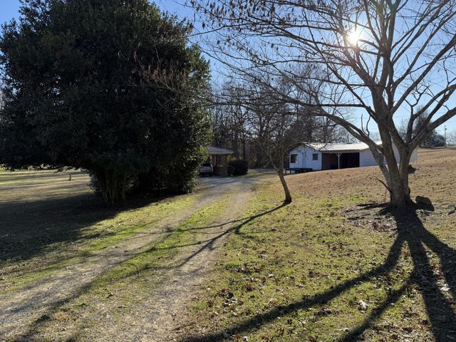 103 Ratledge Road, Sweetwater, TN 37874