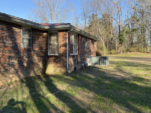 103 Ratledge Road, Sweetwater, TN 37874