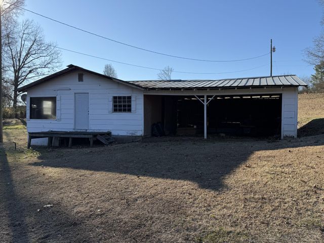 103 Ratledge Road, Sweetwater, TN 37874