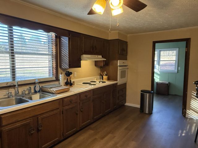 103 Ratledge Road, Sweetwater, TN 37874