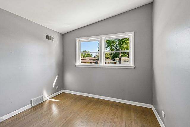 350 Carey Court, Chicago Heights, IL 60411