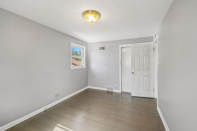 350 Carey Court, Chicago Heights, IL 60411