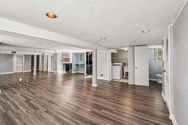 350 Carey Court, Chicago Heights, IL 60411