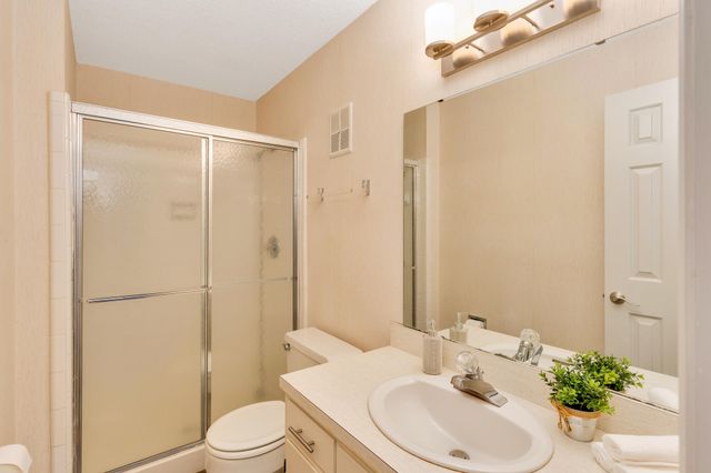 5675 Grayshore Lane, Hixson, TN 37343