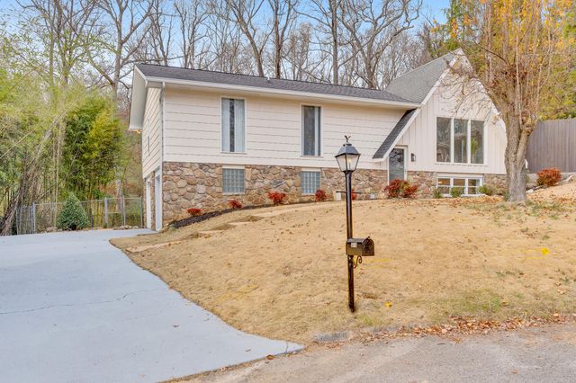 5675 Grayshore Lane, Hixson, TN 37343