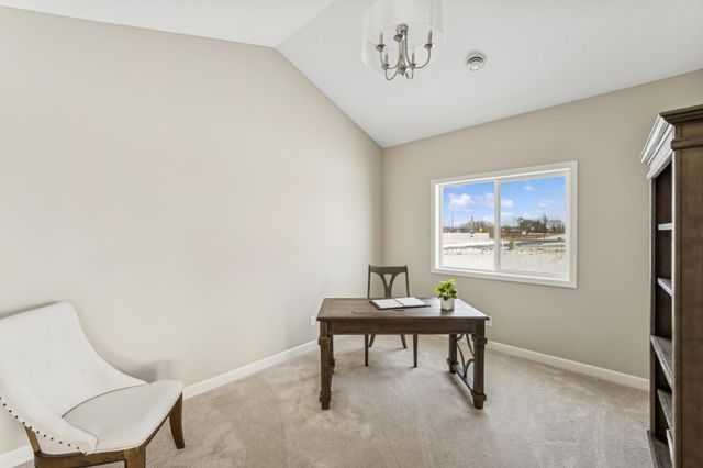 1055 E Meadowsweet Drive, River Falls, WI 54022