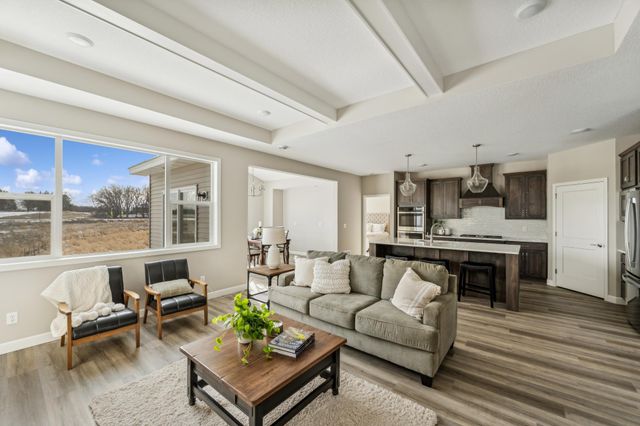 1055 E Meadowsweet Drive, River Falls, WI 54022