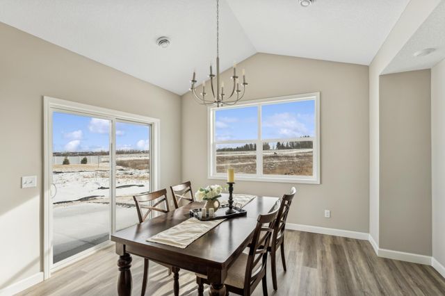 1055 E Meadowsweet Drive, River Falls, WI 54022