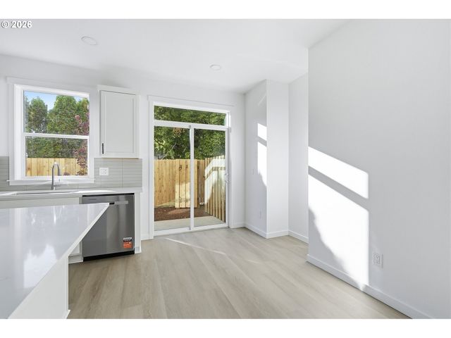 8720 Se Bybee Blvd, Portland, OR 97266