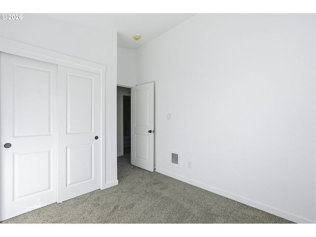 8720 Se Bybee Blvd, Portland, OR 97266