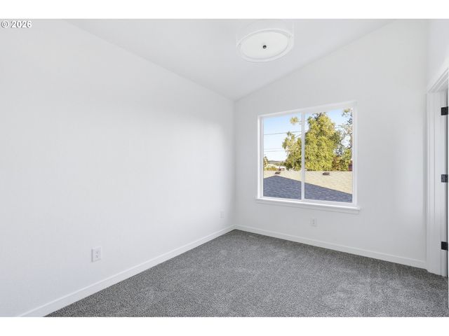 8720 Se Bybee Blvd, Portland, OR 97266