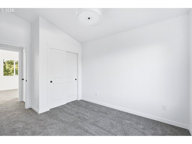 8720 Se Bybee Blvd, Portland, OR 97266